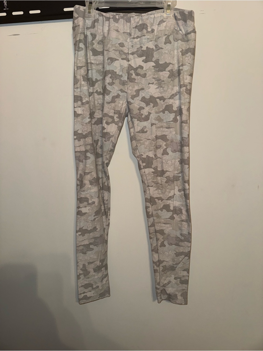 Junior Neutral Camo Leggings - Brand Unknown